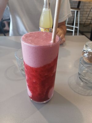 Strawberry and cream smoothie at Main Street Cafe in Warragul