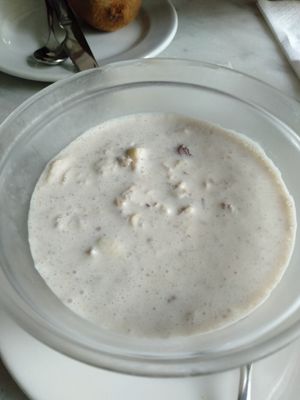 arroz con coco y frutos secos at Arc Iris in Barcelona