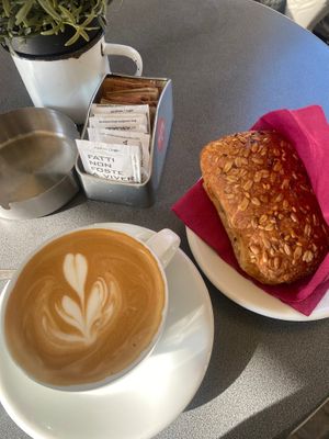 Breakfast  at The Coffee Box in Padua