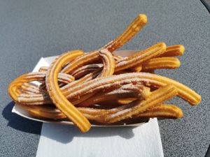 One portion (middle) at Spaanse Churros in Maastricht