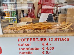 3 sizes: small, medium, large at Spaanse Churros in Maastricht