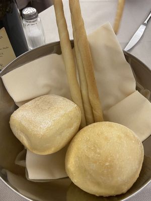 Pane & grissini  at Osteria Del Melograno in Cremona
