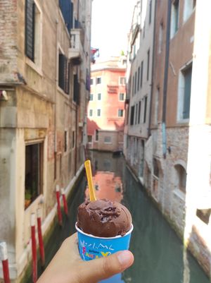 Chocolate and hazelnut (on the bottom) at Gelato Fantasy in Venice
