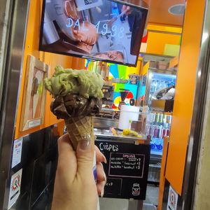 Pistachio and dark chocolate   at Gelato Fantasy in Venice