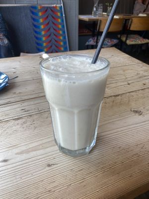 Vegan banana smoothie  at Lion's Den in Haslemere