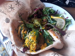 Pita falafel at Aloha in Leiden