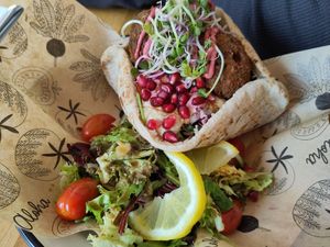 Pita falafel at Aloha in Leiden