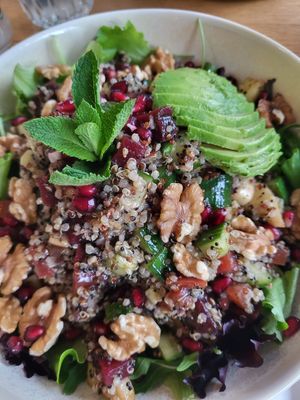 quinoa salad at Aloha in Leiden