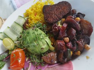 Buddha bowl at Aloha in Leiden