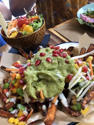 Zompige frites zoete aardappel at Aloha in Leiden