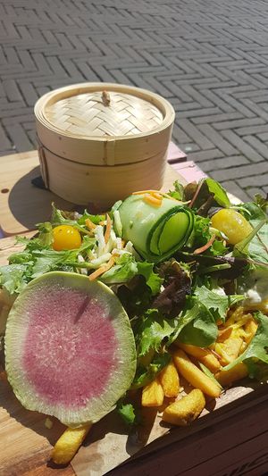 Kapsalon at Aloha in Leiden