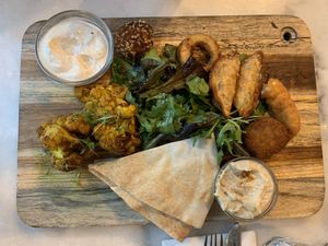 Starter ! All vegan except the vegetarian tzatiki  at Aloha in Leiden