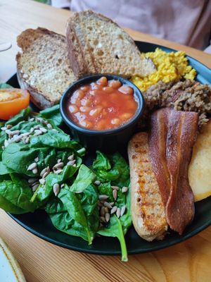 Full vegan breakfast at Chapter One Coffee Shop in Edinburgh