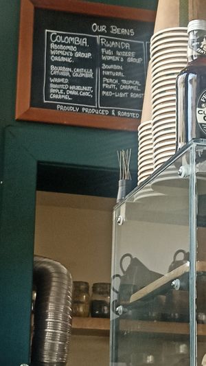 ¡Tienen café colombiano! at Chapter One Coffee Shop in Edinburgh