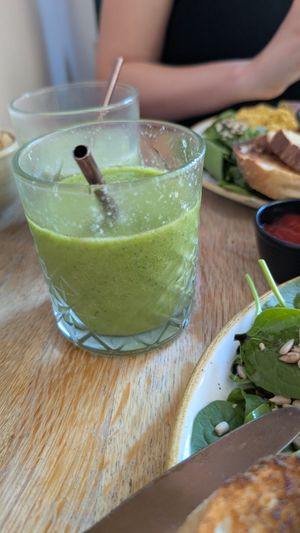 Brokkoli/green Smoothie at Chapter One Coffee Shop in Edinburgh