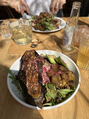 Lekkere lunch, aardig personeel en super matcha latte en croissants!  at Plenty in The Hague
