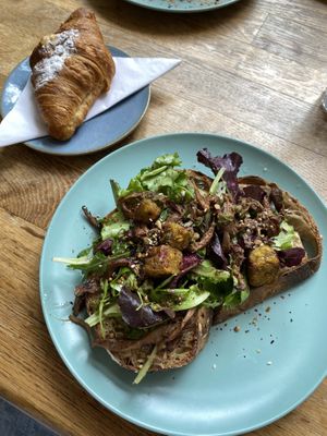 Almond croissant & mushroom sourdough bread  at Plenty in The Hague