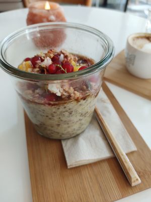 Mango-coconut rice porridge at Plenty in The Hague