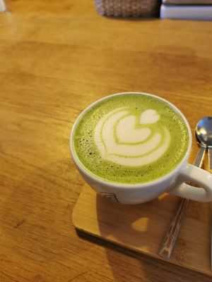 Matcha latte at Plenty in The Hague