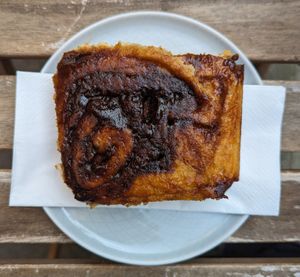 sticky cinnamon roll at Plenty in The Hague