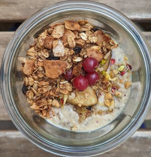 chai porridge at Plenty in The Hague