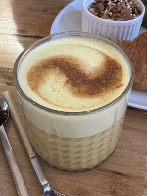 Golden latte with turmeric   at Plenty in The Hague