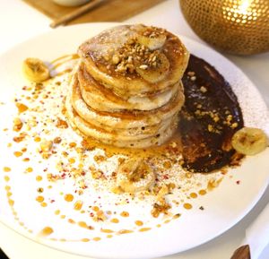 Spelt pancakes premium at Plenty in The Hague