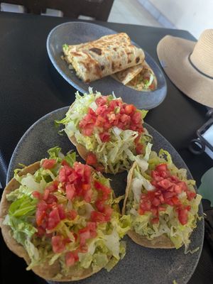  at Cafe Ole in Loreto