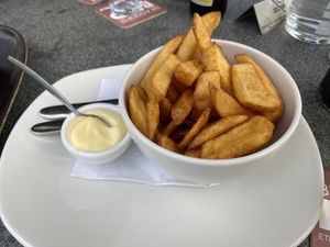 Fries served with the main dishes. The mayonaise is always vegan as that is the only mayo they have.  at Brasserie BLVD in Vlissingen