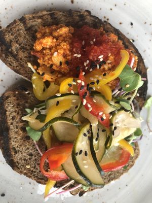 Harissa tofu breakfast #Veganuary at Monica's in New Plymouth