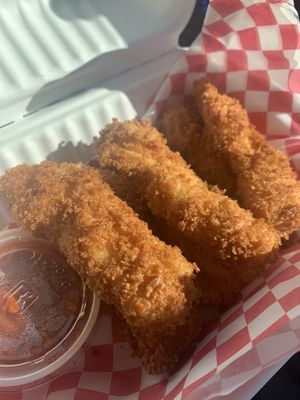 “Mockzerella” sticks at Mark of the Beastro in Salt Lake City