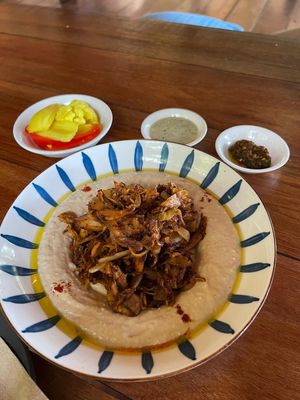 Hummus con setas especiadas   at Way Nam in Koh Phangan