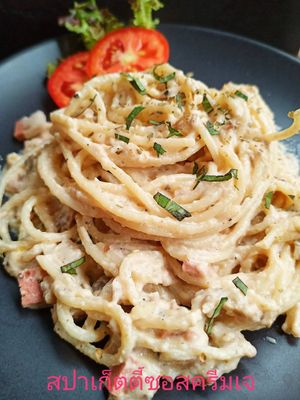 Spaghetti cream sauce at Weangboon in Lampang
