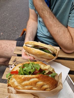 Rosa (top, vegetarian) & Cecilia (bottom, vegan with extra arugula) at La Foca Pia in Pisa