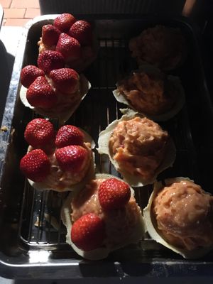 All the strawberry wheel cakes at Wheels of Fortune - Food Stall in Kaohsiung