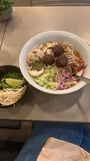   at La Cantine Viêtgétarienne in Bordeaux