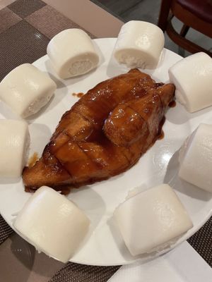 Duck with sweet buns   at Di Lac Cuisine in San Jose