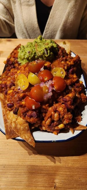Great place with plenty of vegan options. The chef is vegan. We were able to easily adjust the nachos (massive portions) and there were a load of other vegan items on the menu. at The Loop Bar in Tignes