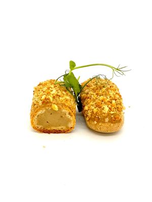 Vegan eclair at Healthy Conscience in St Petersburg