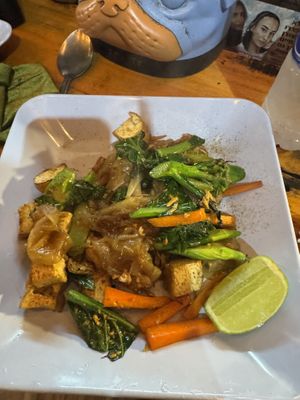 Fried noodles with tofu, so yummy!  at Thai Food Bar in Pai