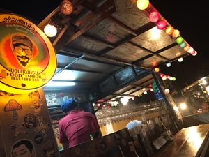 Cute little food truck at Thai Food Bar in Pai