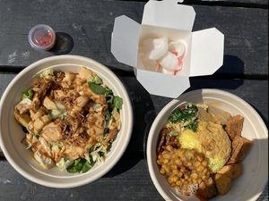 2 dishes of the day at Sayur in Gothenburg