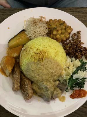 the mix plate with fantastic tempeh  at Sayur in Gothenburg