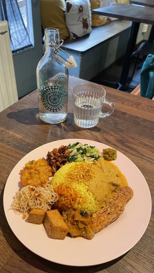 Immer Tafelwasser zu haben  at Sayur in Gothenburg