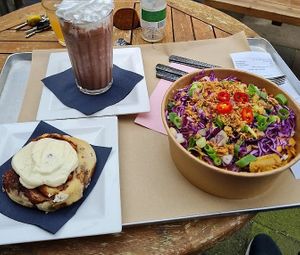 Their chocolate milshake, cinamon roll and Lord of the Fries (loaded fries) at Vegan Heroes in Eindhoven