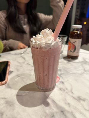 strawberry milkshake   at Vegan Heroes in Eindhoven