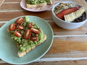 toast + açaí bowl at Bowl Mami in Carrollton