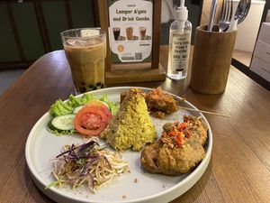 Vegan rendang plate (very spicy) with boba max (delicious)  at Burgreens - Menteng in Jakarta