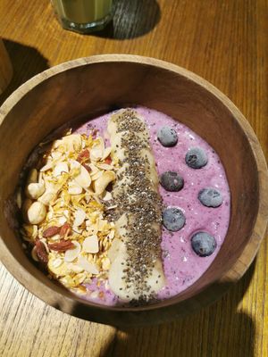Berry bowl at Burgreens - Menteng in Jakarta