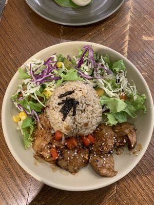 Max Chik'n Teriyaki Bowl - 397 calories at Burgreens in Tangerang